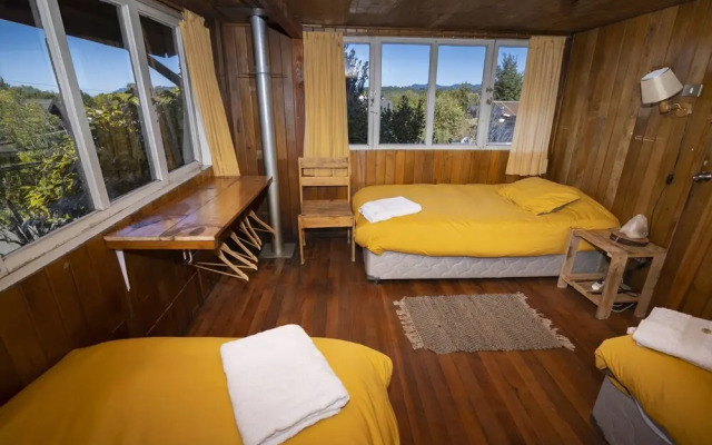 Hostal Cuatro Estaciones - Hostel