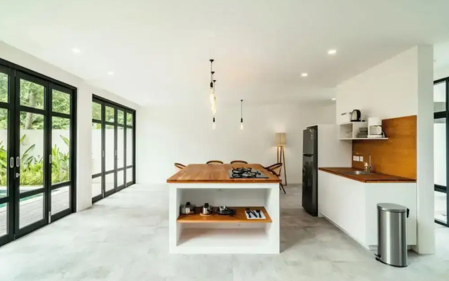 Umalas Living Managed By CPM Bali