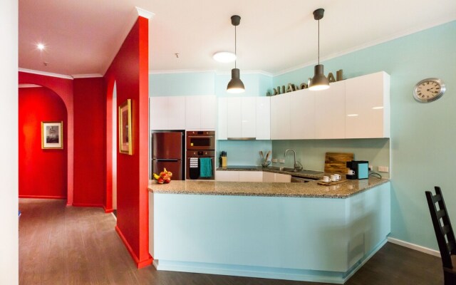 VANCE, 2BDR Melbourne Apartment