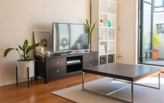 Stylish 2 Bedroom Townhouse in Heart of Ponsonby