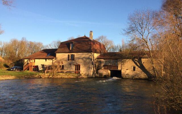 Logis Hôtel Le Chantoiseau