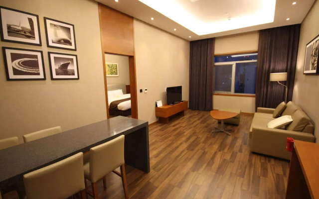 The Central Plaza Hotel