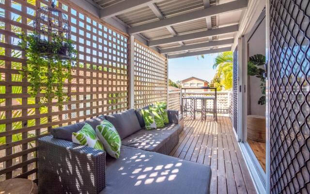Hume Street 22, Golden Beach