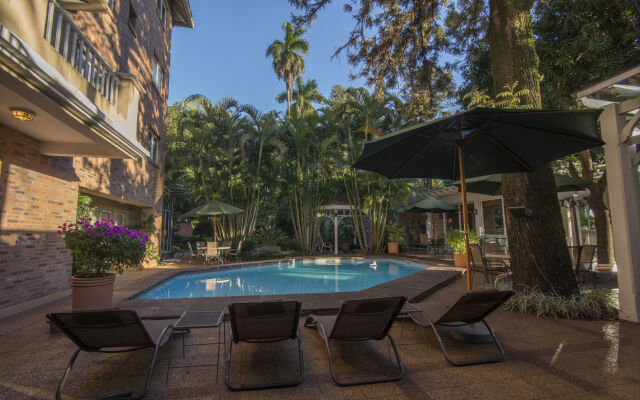 Hotel Villa Morra Suites