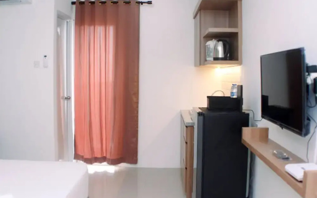 Comfy And Strategic Studio Apartment At Bassura City