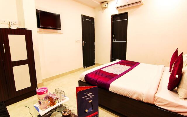 OYO 9907 Hotel Sanskar Palace