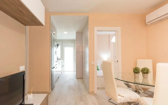 Malagasuite Bajondillo Beach Apartment