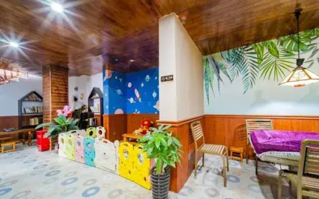 Xijiang Qianhu Miaozhai Yangwang Legend Homestay