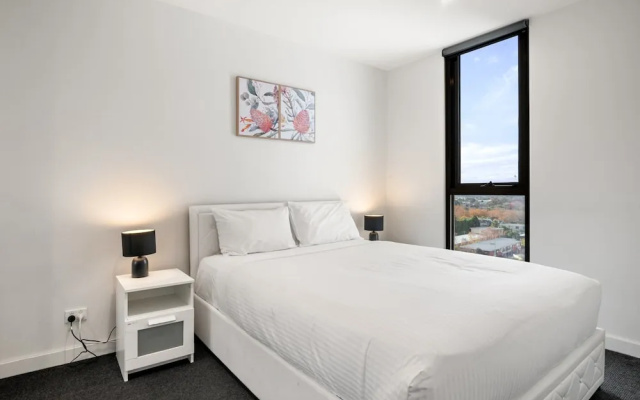 Bright 1-bed Apartment Near Beach and Cafes – Guest Rooms – Melbourne
