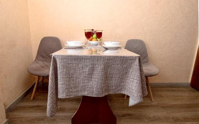 4 Сезона в микрорайоне Восточный 6/3А