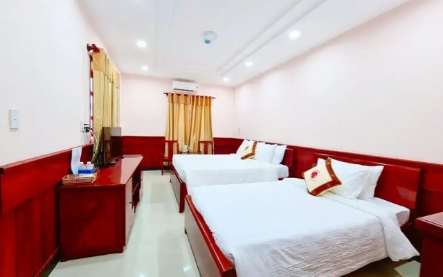 Con Dao Tan Son Nhat Hotel