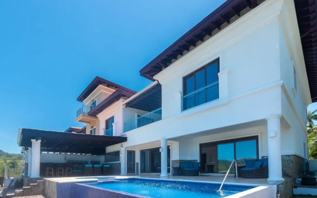 Pristine Bay 1005- Villa Loce 4 Bedroom Home