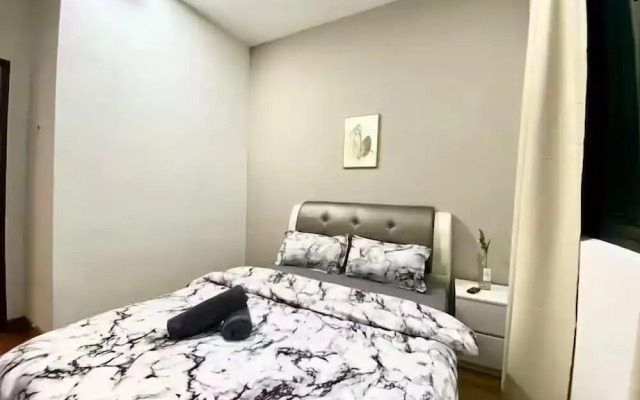 Rooftop Pool Jalan Landmark Apartments