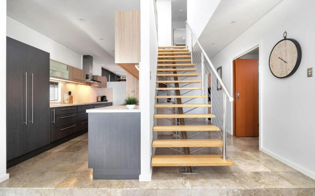 Luxury Living with Private Access to Orion Beach