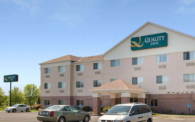 Quality Inn Brooklyn Center