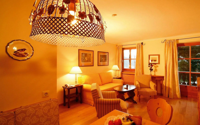 Landsitz Römerhof - Hotel Apartments