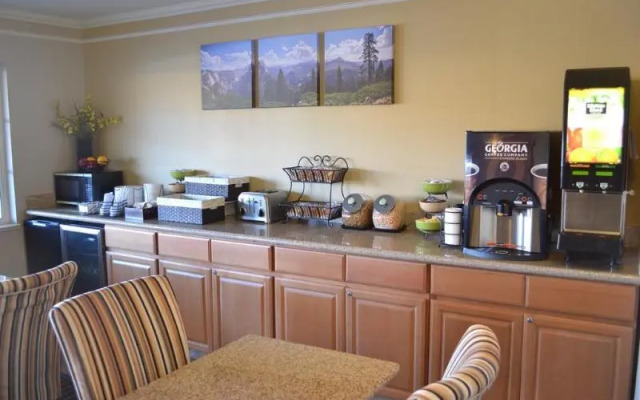 Summerfield Inn Fresno Yosemite