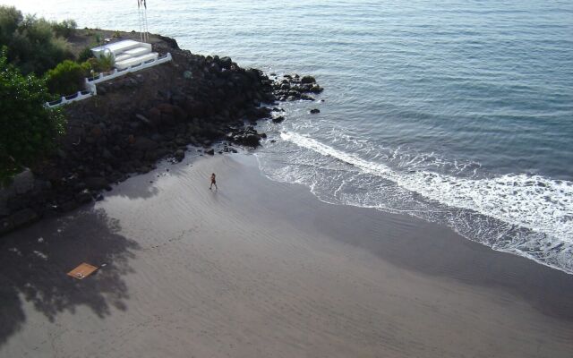 Little Beach Paradise Las Gaviotas