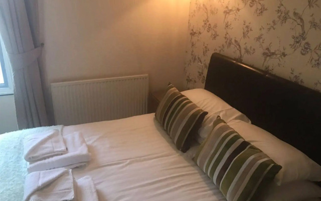 County Hotel