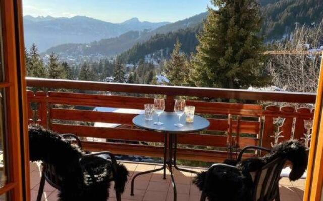 Apartment with stunning view!