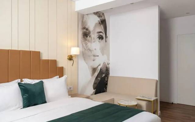 Hotel Epica