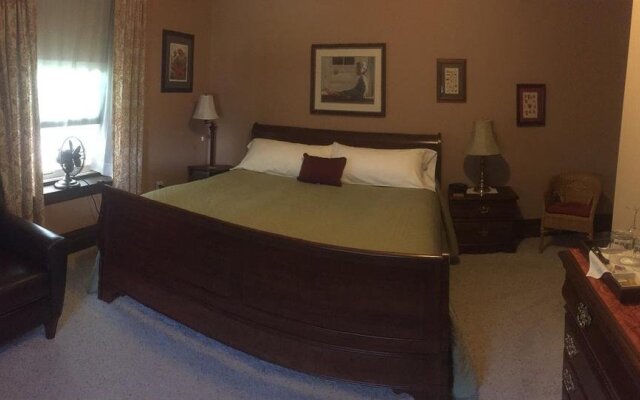 Walnut Lawn Bed and Breakfast