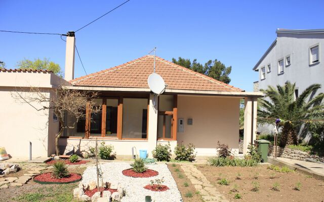 Holiday house Krajka Tkon, Island Pasman