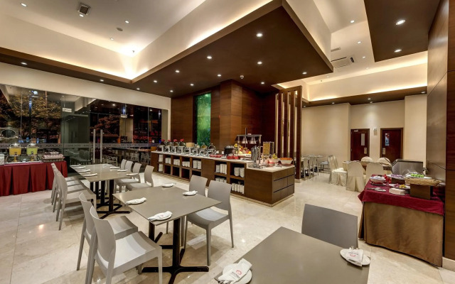 Rocana Hotel