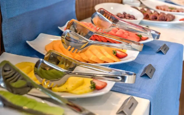 City Lodge Hotel Waterfall City