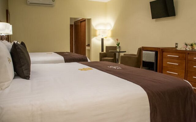 Hotel Ecce Inn & Spa