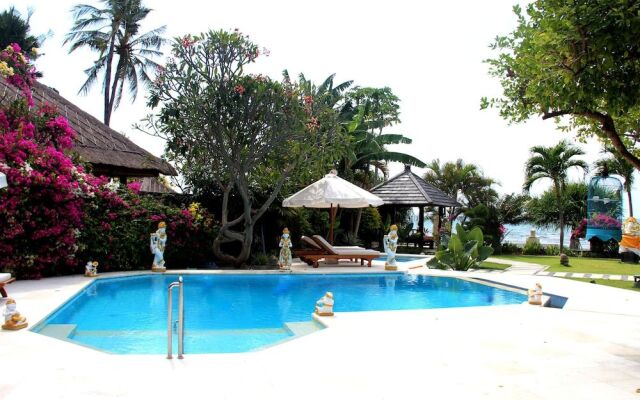 Villa Pantai Lovina