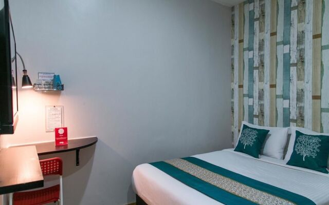 OYO 201 Smile Hotel Selayang Point