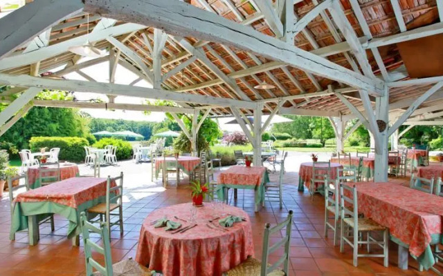 Hôtel Restaurant La Salvetat