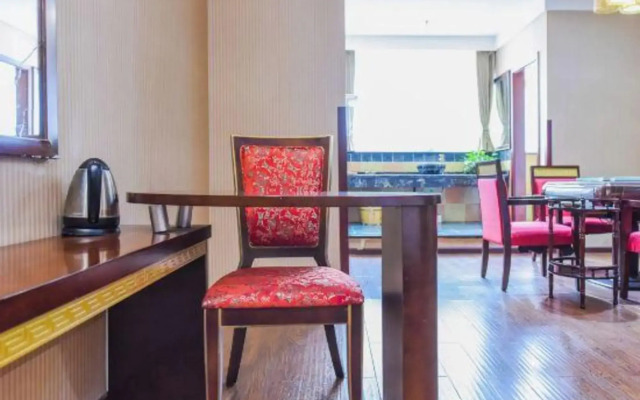 Longzhou Hotel (Chongqing Daping Times Tianjie)