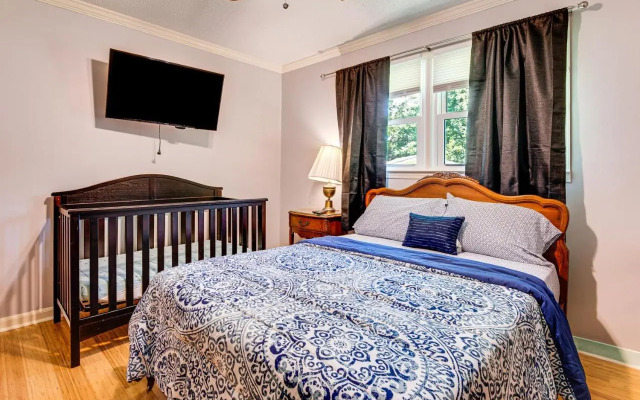 Stonecrest Family Home: Close to Panola Mountain!