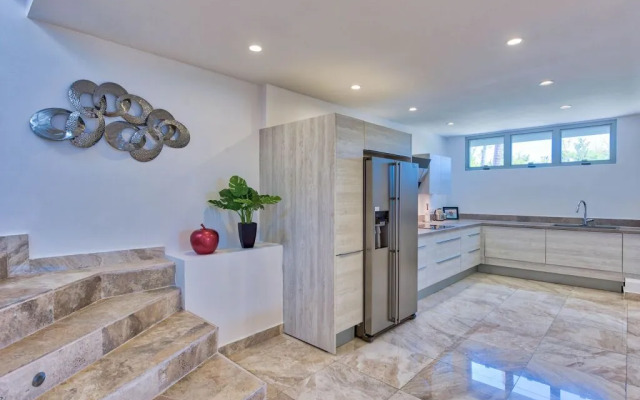 Dream Villa Terres Basses-561