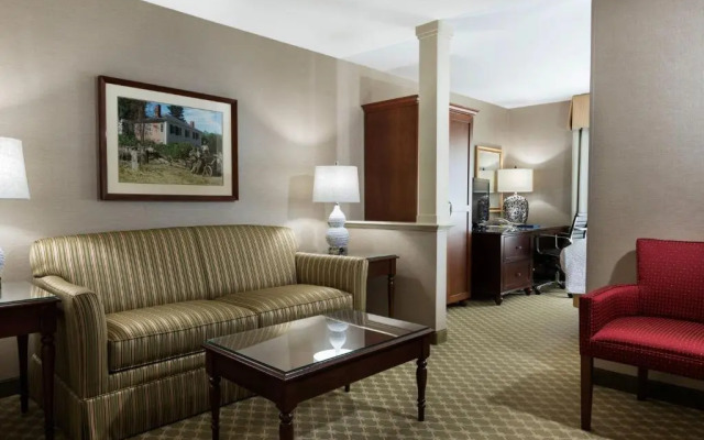 Wayside Carriage House Inn
