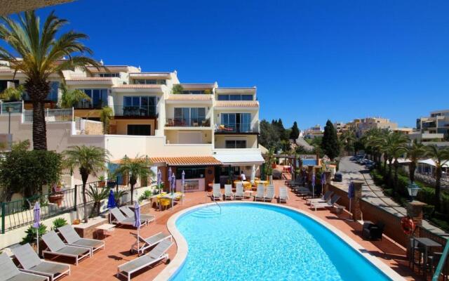 Casa Silwa Chic 2BR Townhouse Ocean Views 5min to Beach & Pool