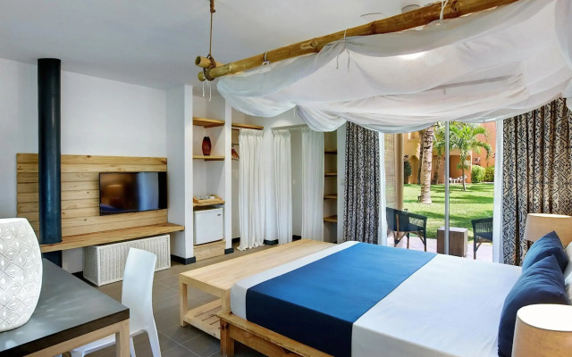 Veranda Pointe Aux Biches Hotel