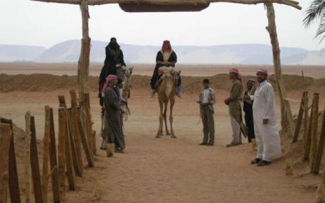 Captains Desert Camp