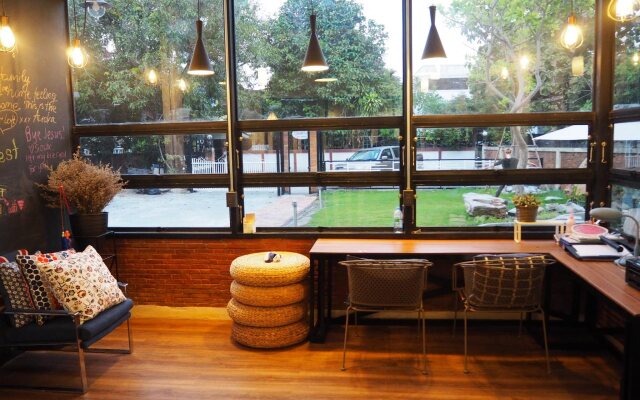 Sherloft Home & Hostel