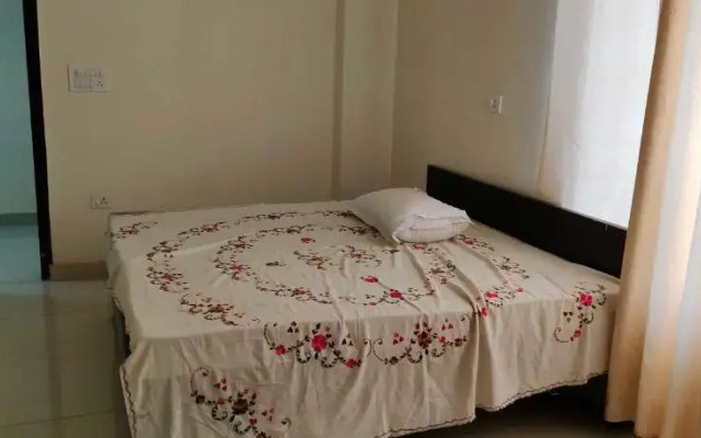 Oyo 92377 Rsk Crown Plaza