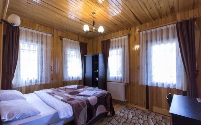 Meric Otel Uzungol