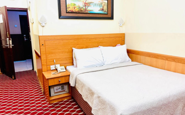 Al Ahrar Hotel