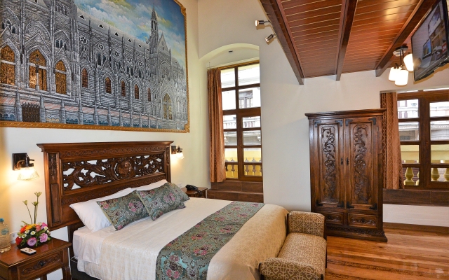 Hotel La Basílica Quito
