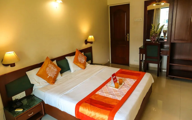 Lotus Hotel