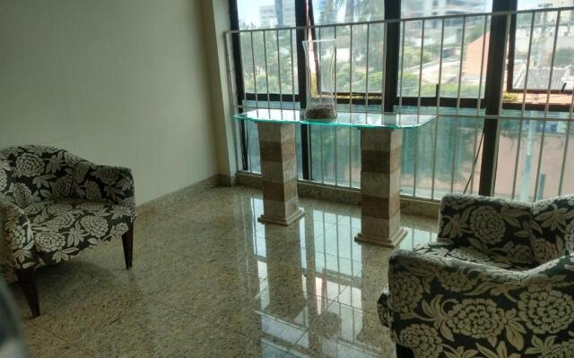 Crystal Plaza Hotel Marista