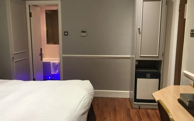 Rhodes Hotel