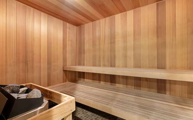 Best Western Plus Barclay Hotel