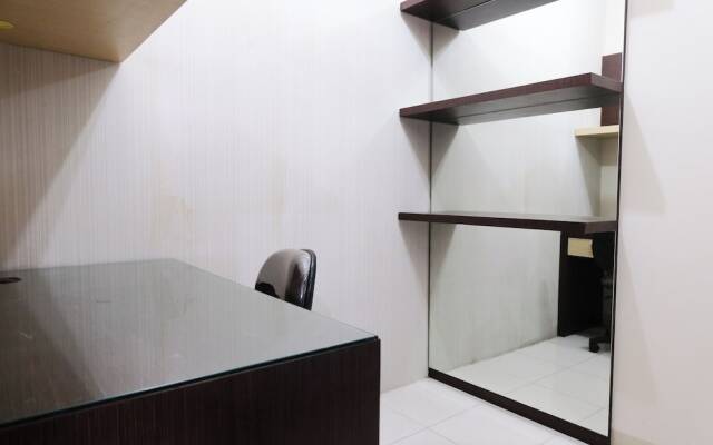 Spacious 3Br Combined Unit At Pinewood Apartment